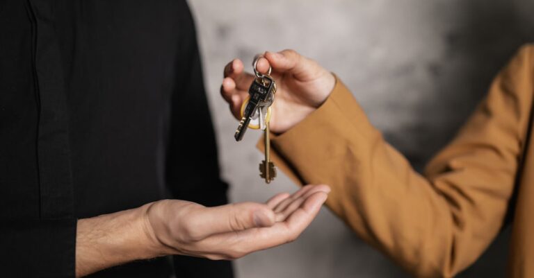 Sign Up for Personal Finance Newsletters: Unlock Expert Tips for Financial Success